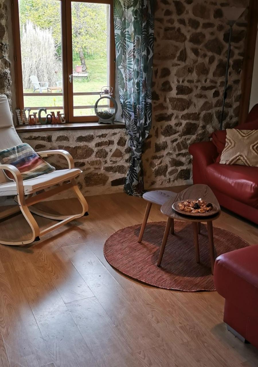 Tranquille Vienne Gites A Chirac Dept Charente Exterior foto